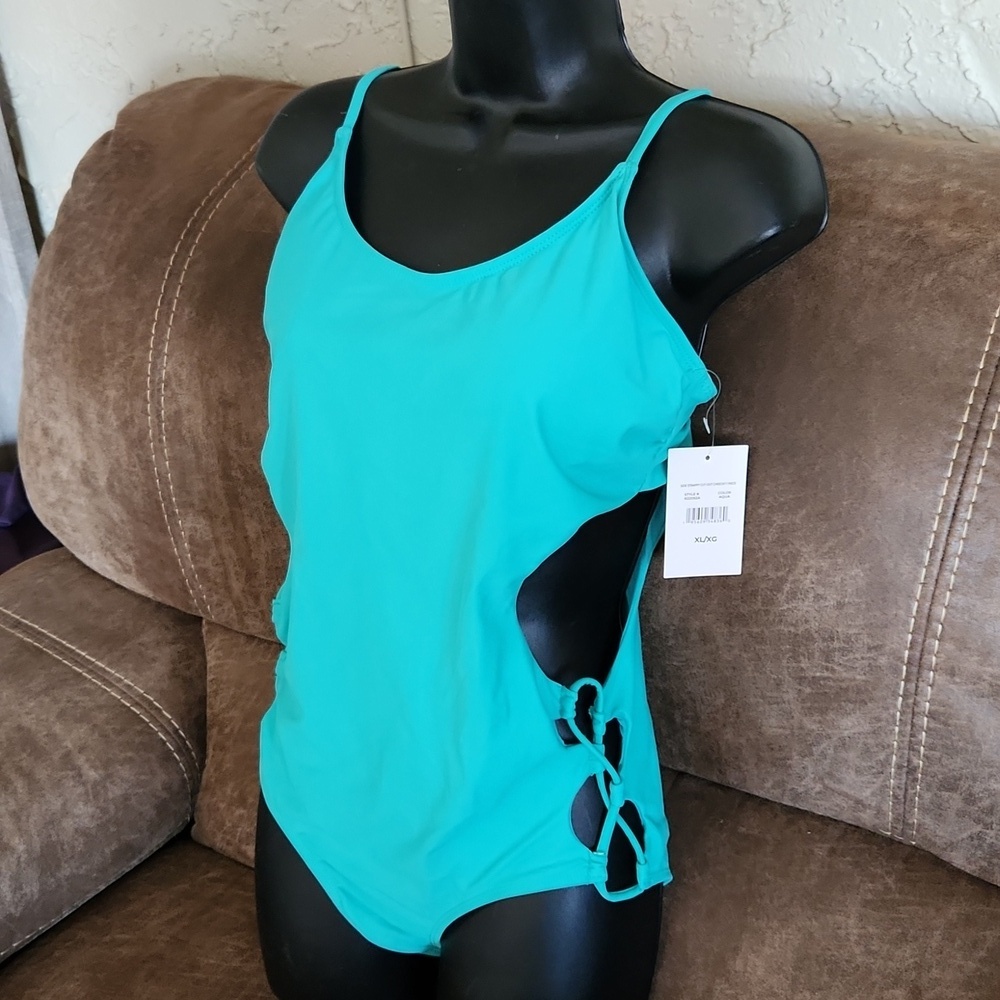 NWT! Endless sun strappy cutout swimsuit